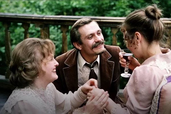 Фильмы-спектакли: самые захватывающие экранизации театральных постановок